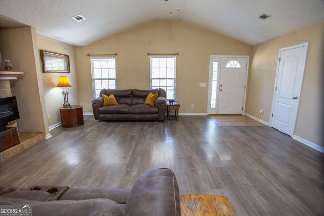 1351 Old Screven Road, Jesup, GA 31545