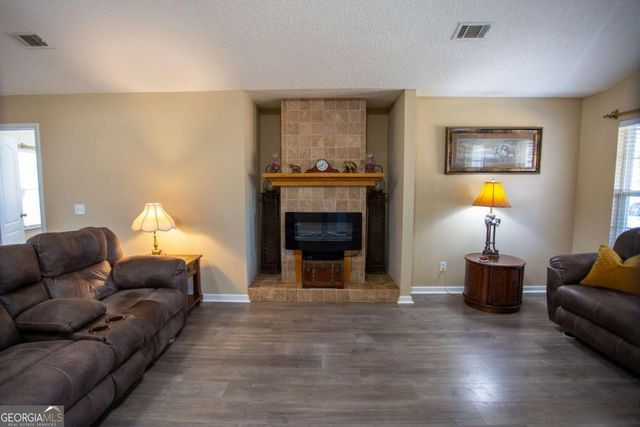 1351 Old Screven Road, Jesup, GA 31545