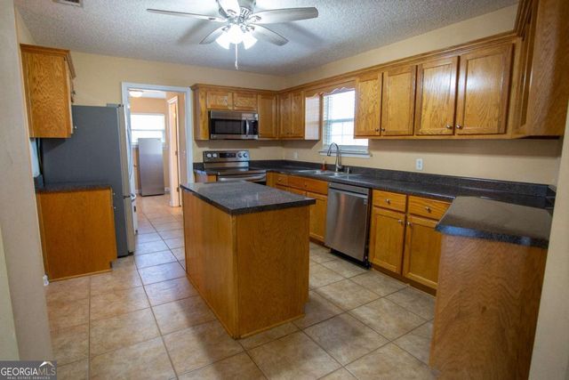 1351 Old Screven Road, Jesup, GA 31545