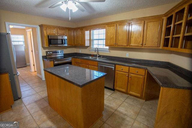 1351 Old Screven Road, Jesup, GA 31545