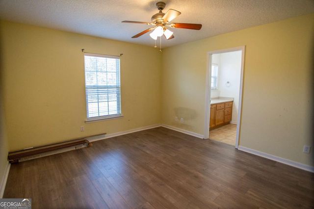 1351 Old Screven Road, Jesup, GA 31545