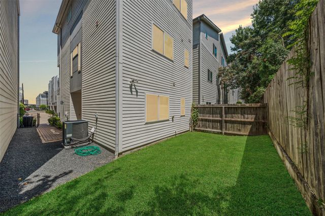 314 Eado Park Circle, Houston, TX 77020