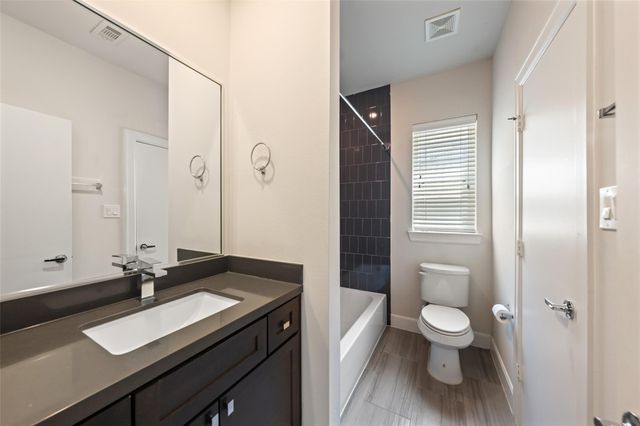314 Eado Park Circle, Houston, TX 77020