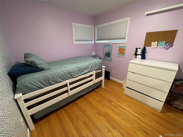 36 34th Street, Copiague, NY 11726