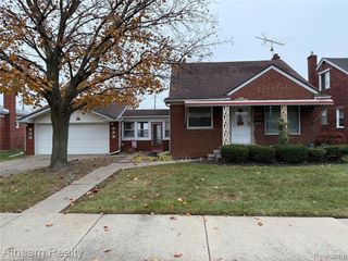 8309 Rosedale Boulevard, Allen Park, MI 48101