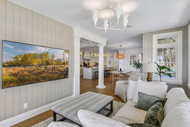 2442 Lafayette Road, Wayzata, MN 55391