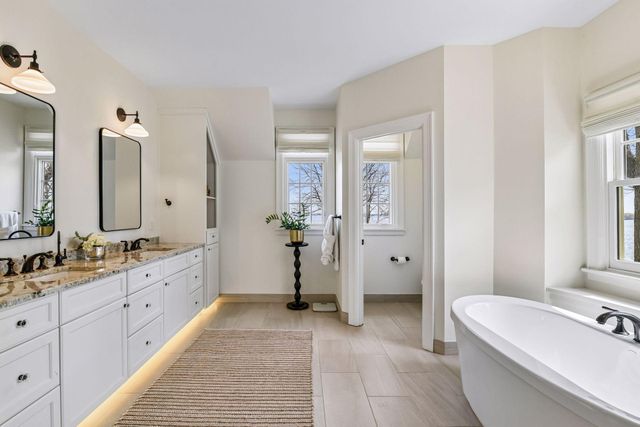 2442 Lafayette Road, Wayzata, MN 55391