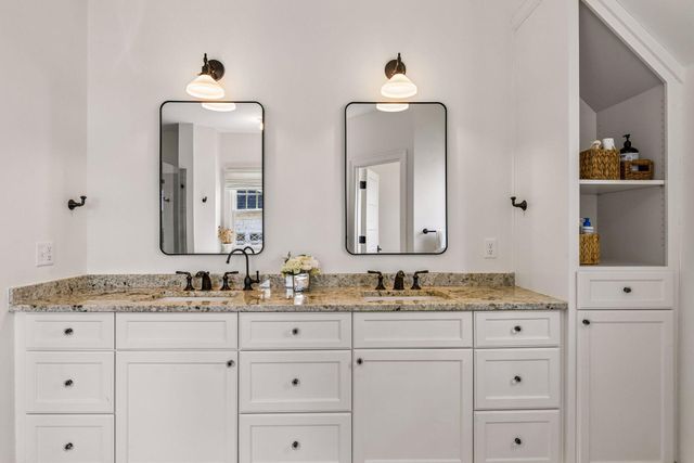 2442 Lafayette Road, Wayzata, MN 55391