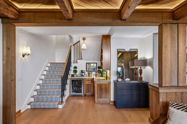 2442 Lafayette Road, Wayzata, MN 55391