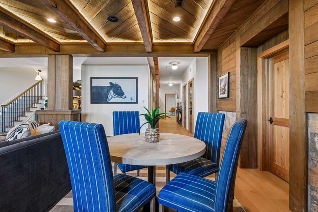 2442 Lafayette Road, Wayzata, MN 55391