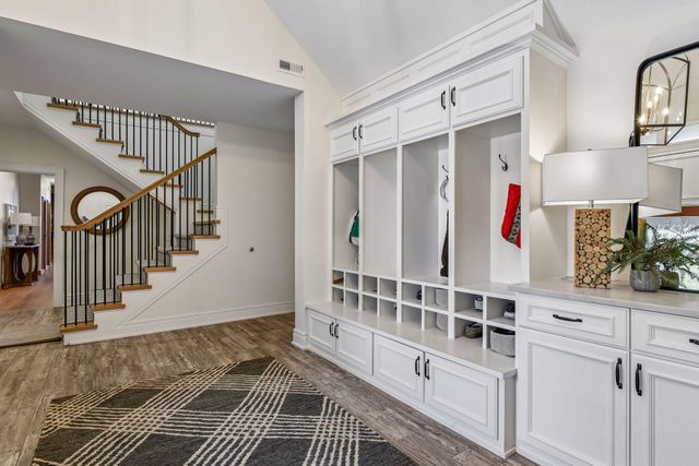 2442 Lafayette Road, Wayzata, MN 55391