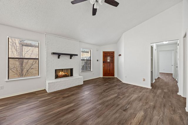 2713 Harvest Lake Drive, Irving, TX 75060