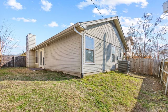 2713 Harvest Lake Drive, Irving, TX 75060