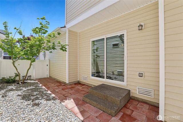 7625 Rushmore Way NE, Lacey, WA 98516