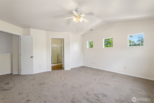 7625 Rushmore Way NE, Lacey, WA 98516