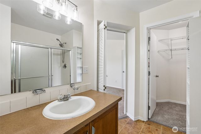 7625 Rushmore Way NE, Lacey, WA 98516