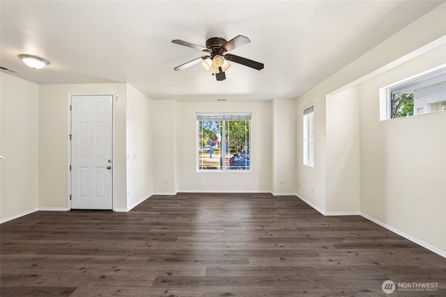 7625 Rushmore Way NE, Lacey, WA 98516