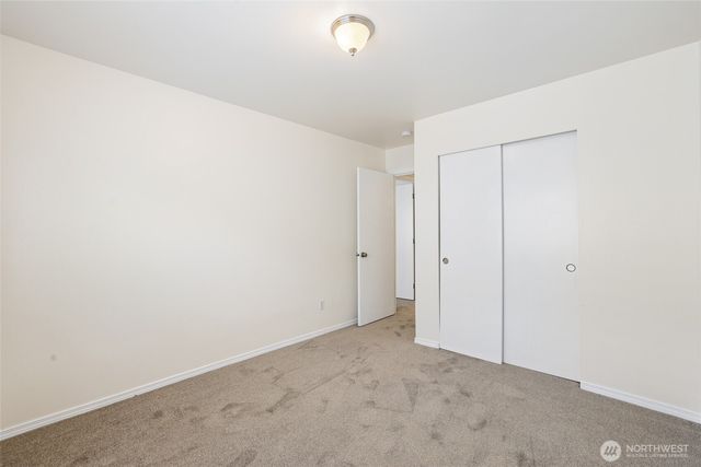 7625 Rushmore Way NE, Lacey, WA 98516