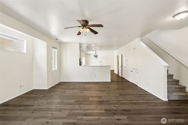7625 Rushmore Way NE, Lacey, WA 98516
