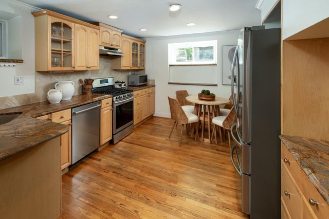 660 Palo Alto Avenue, Palo Alto, CA 94301