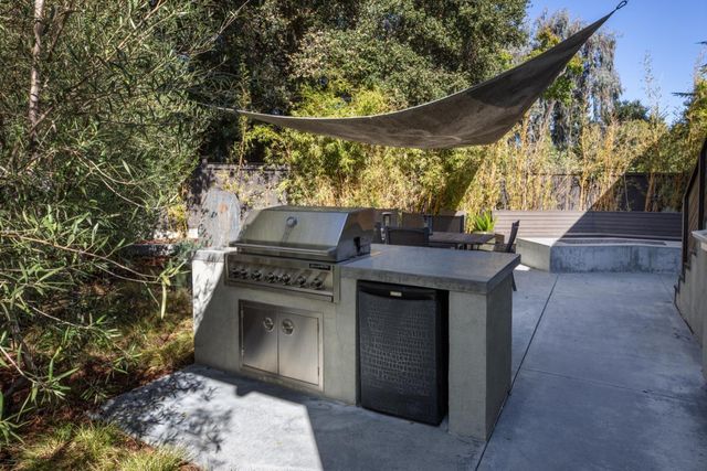660 Palo Alto Avenue, Palo Alto, CA 94301