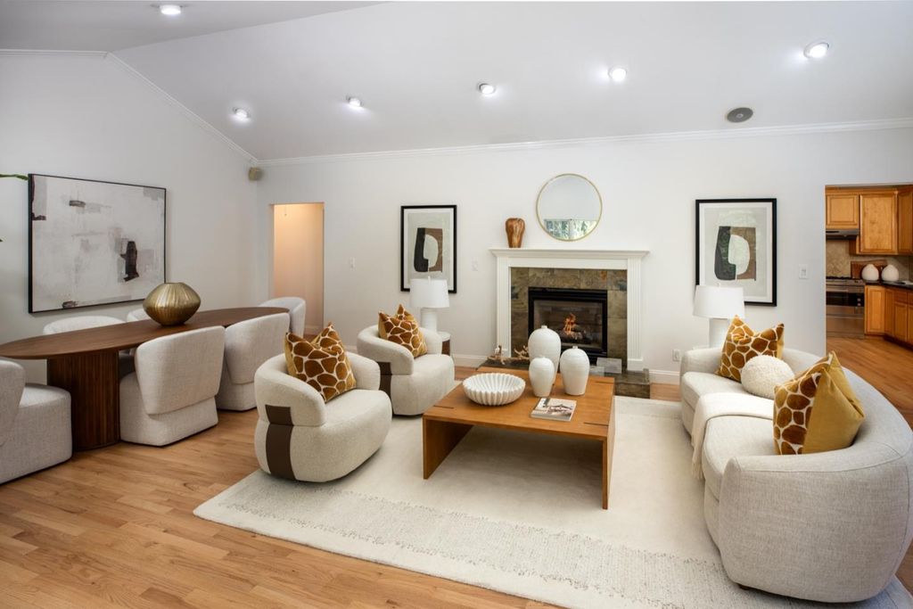 660 Palo Alto Avenue, Palo Alto, CA 94301