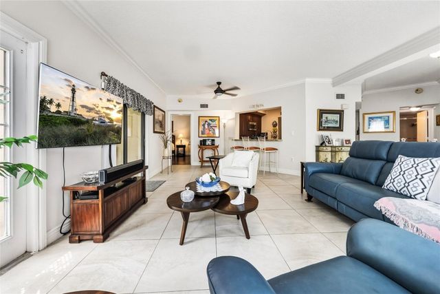 6606 Villa Sonrisa Drive 910, Boca Raton, FL 33433