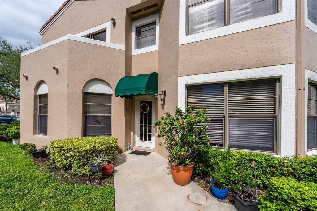 6606 Villa Sonrisa Drive 910, Boca Raton, FL 33433