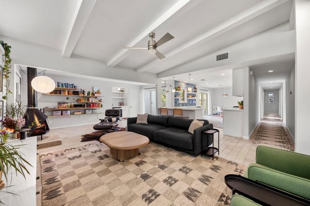 5142 W Bellfort Avenue, Houston, TX 77035