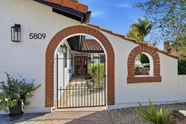 5809 Jeffries Ranch Road, Oceanside, CA 92057