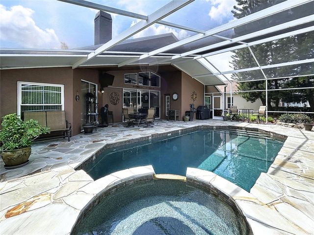 22707 LAURELDALE DRIVE, Lutz, FL 33549