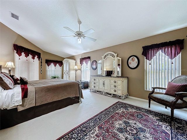 22707 LAURELDALE DRIVE, Lutz, FL 33549