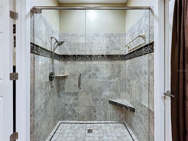 22707 LAURELDALE DRIVE, Lutz, FL 33549