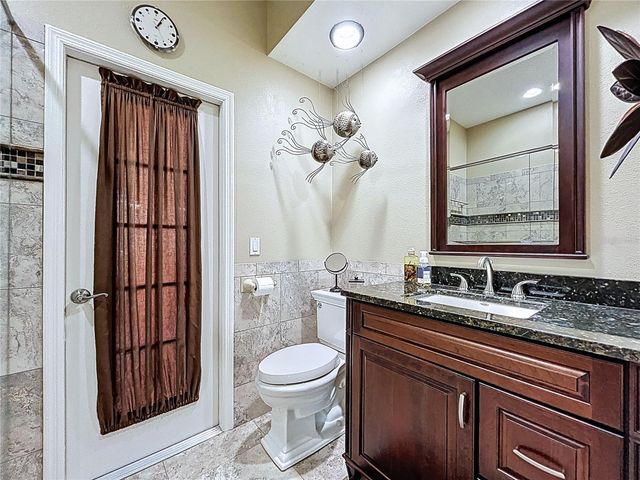 22707 LAURELDALE DRIVE, Lutz, FL 33549