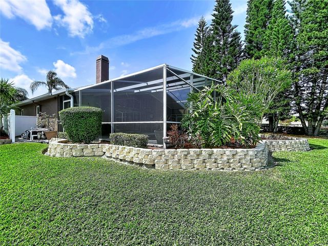 22707 LAURELDALE DRIVE, Lutz, FL 33549