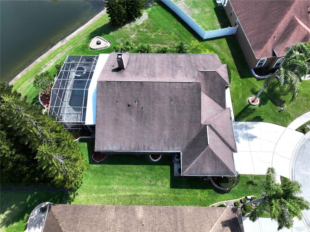 Image 42 of property listing at 22707 LAURELDALE DRIVE, Lutz, FL 33549