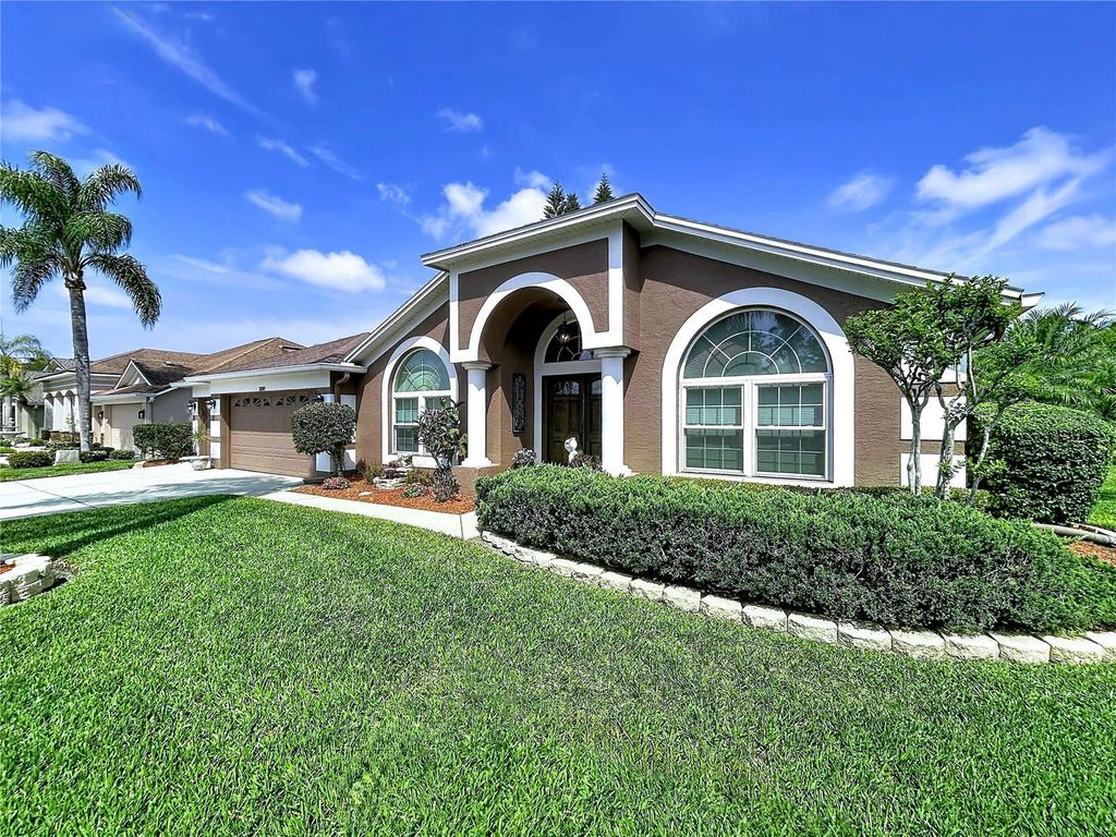 Image 43 of property listing at 22707 LAURELDALE DRIVE, Lutz, FL 33549