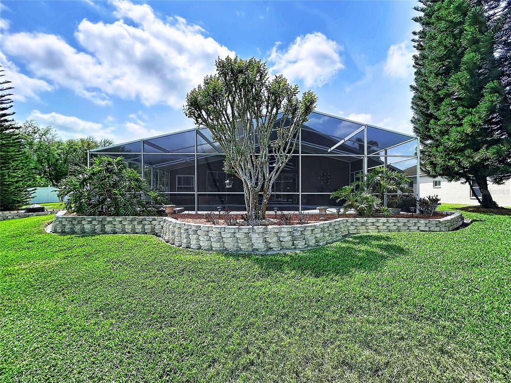 Image 47 of property listing at 22707 LAURELDALE DRIVE, Lutz, FL 33549