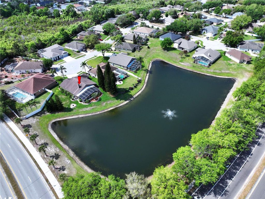 Image 50 of property listing at 22707 LAURELDALE DRIVE, Lutz, FL 33549