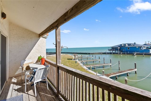 620 S Fulton Beach Rd, Rockport, TX 78382
