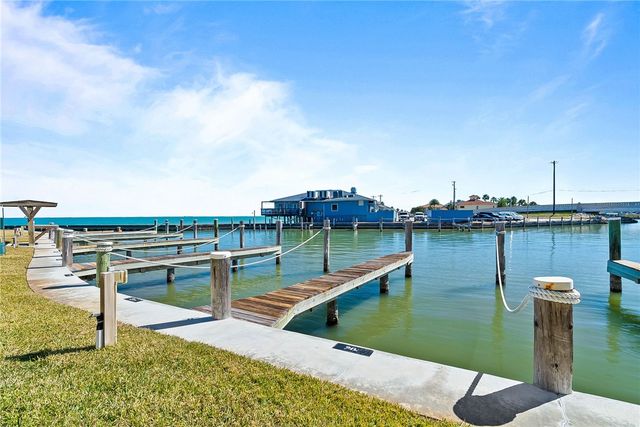 620 S Fulton Beach Rd, Rockport, TX 78382