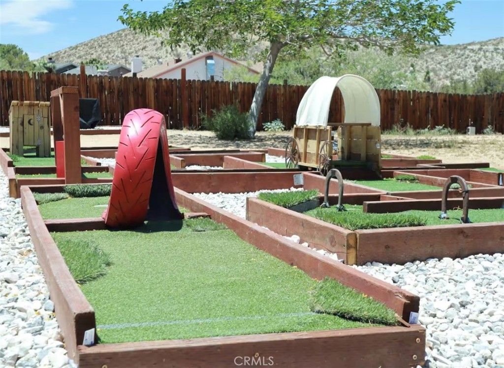 Image 29 of property listing at 58125 Bonanza, Yucca Valley, CA 92284