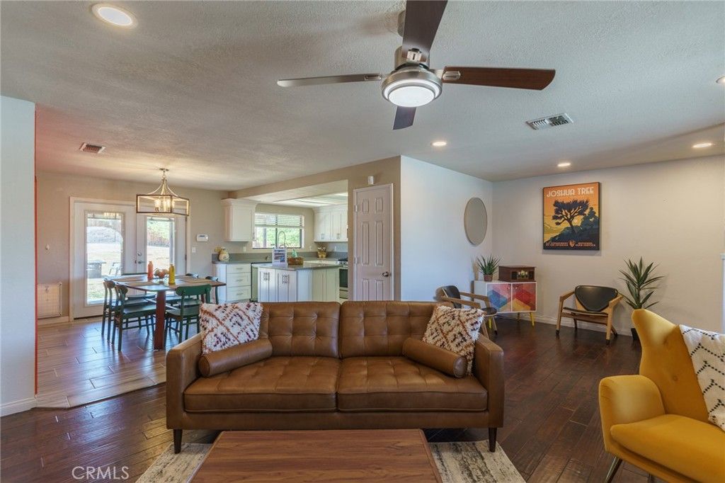 Image 7 of property listing at 58125 Bonanza, Yucca Valley, CA 92284