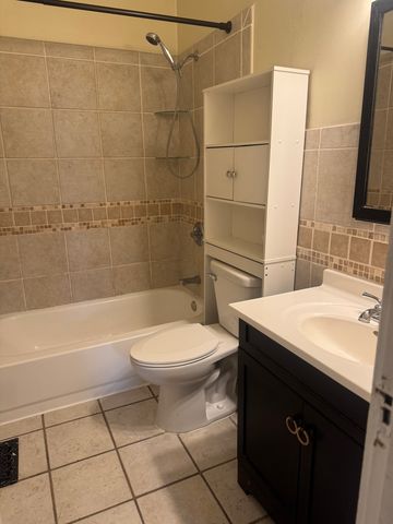 3022 22nd Avenue, Rock Island, IL 61201