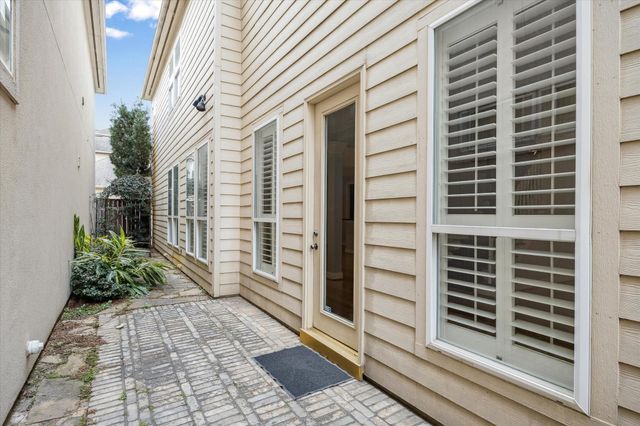 523 Archwood Trail, Houston, TX 77007