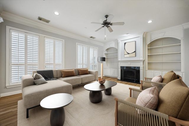 523 Archwood Trail, Houston, TX 77007