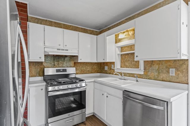 208 S Poplar Street, Urbana, IL 61802