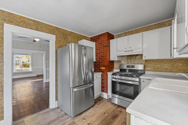 208 S Poplar Street, Urbana, IL 61802