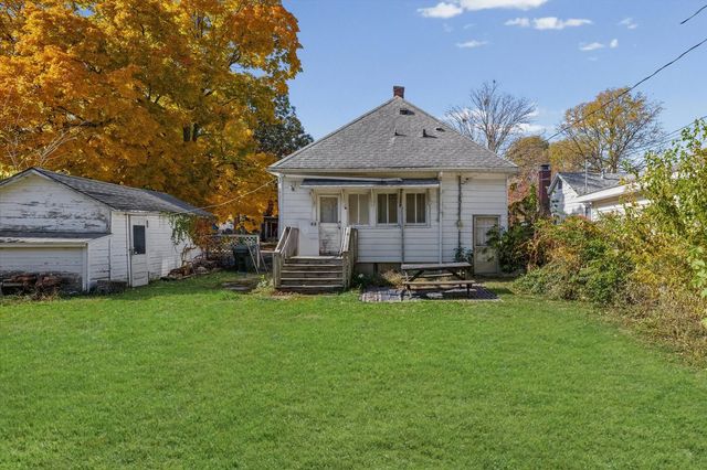 208 S Poplar Street, Urbana, IL 61802