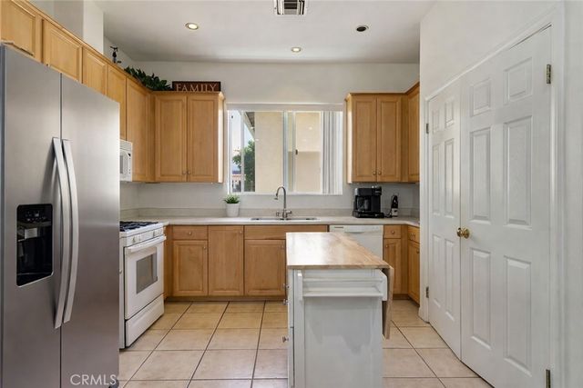 4989 Cochran Street, Simi Valley, CA 93063